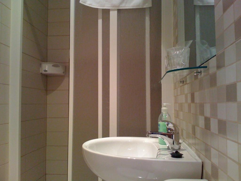 Hostal Gaudi Cuenca Cuenca  Kültér fotó