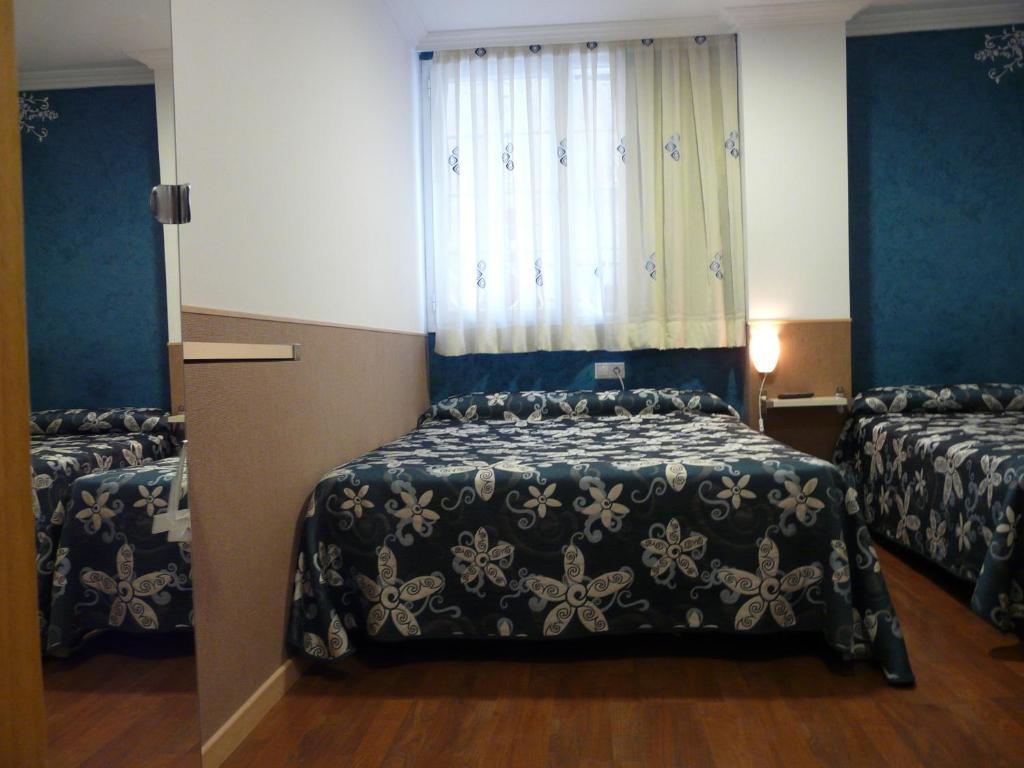 Hostal Gaudi Cuenca Cuenca  Szoba fotó